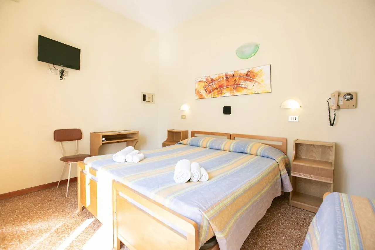 **  Hotel Ischia Rimini Italien