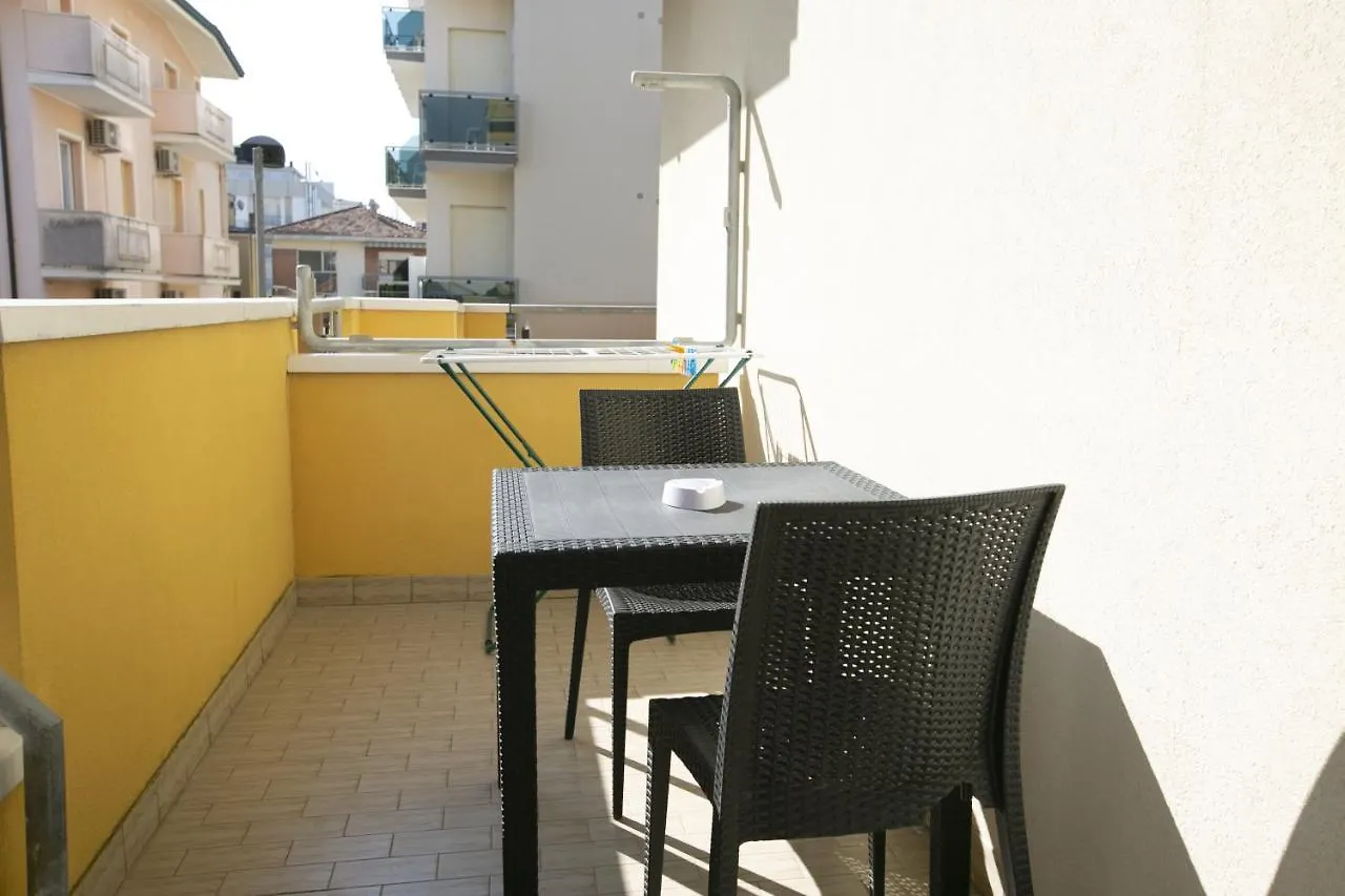 Hotel Ischia Rimini 2*,  Italien
